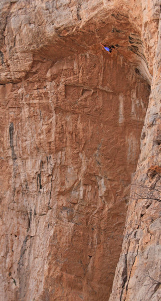 Ben Hanna working HARD! 5.14 -150' <br>
OFF THE DECK! The Helsinki Project Extention The Bat Cave!