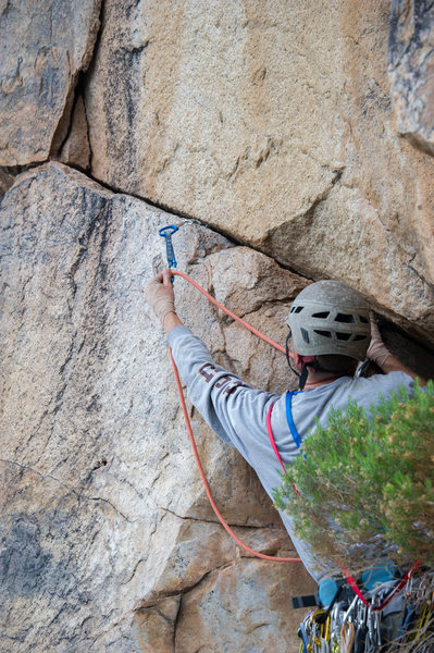 Scott leading the FA ascent on New Patriot, Old Soldier on Sycamore Wall.