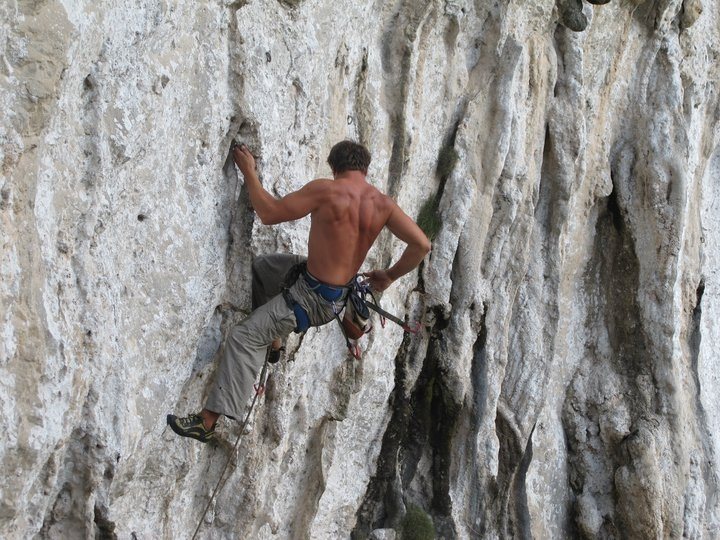 Dan Petty getting ready to clip on Cold Woman, Warm Tufa