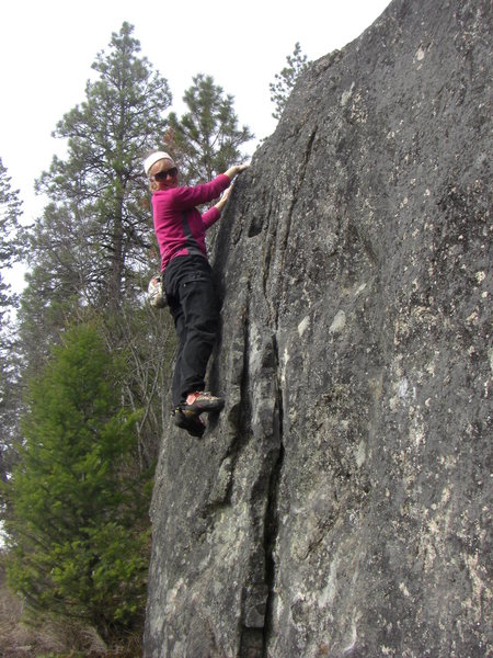 Fun featured bouldering between brush lake and the highway.