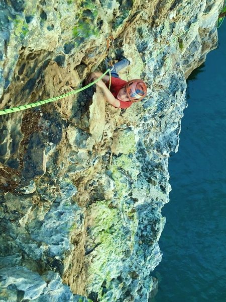 Young Zion climbs the beautiful "Pirates of the Caribiner"