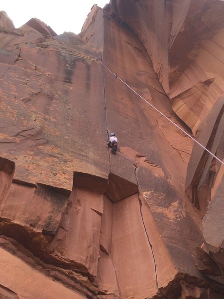 What an outstanding climb! Great crack for all hand sizes!