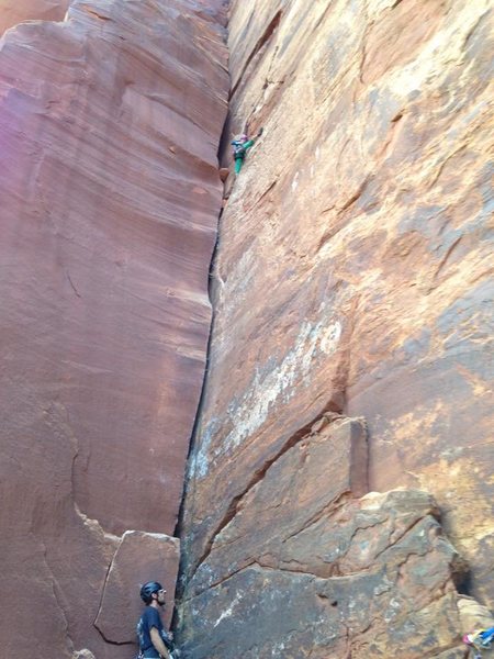 when guidebook says just (3)4.0, and you rack with (4)4.0, a 5.0, and a 6.0 and get shite from the fellas, then place every single bit, and when they try to lead it the naysayers all wish they had them bits... yep, i'm a big fan of using protection. unnamed bit, donnelly canyon, indian creek, ut. autumn 2014