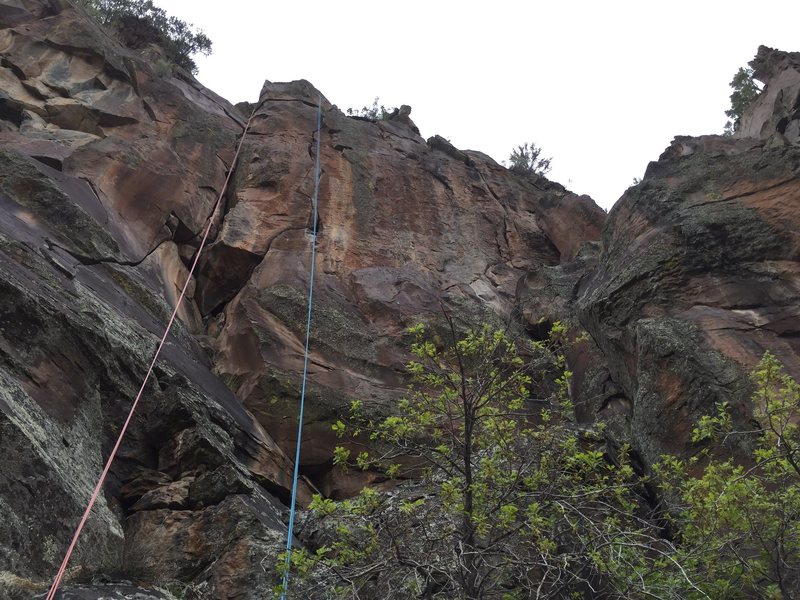 The line with the blue rope. Orange rope is bangarang.