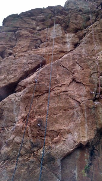 The blue rope shows the line of the route.