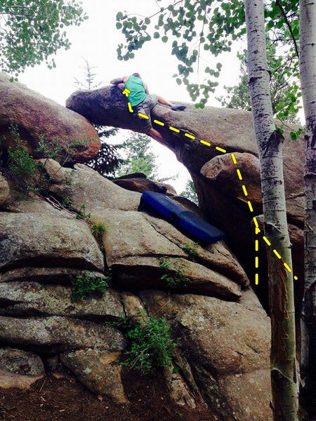 Alien, V5 - absolutely beautiful climb, big throw followed by a side mantle over the gorgeous arch on solid slopers. How many boulder problems take you up 15 feet without being a highball??? Perfect, although I think it's more of a V4 :)