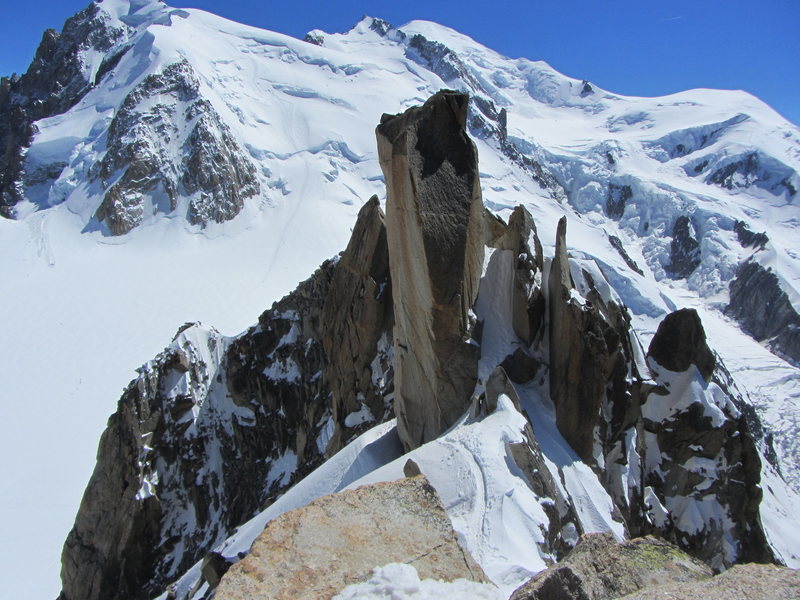 exit onto arete des Cosmiques route