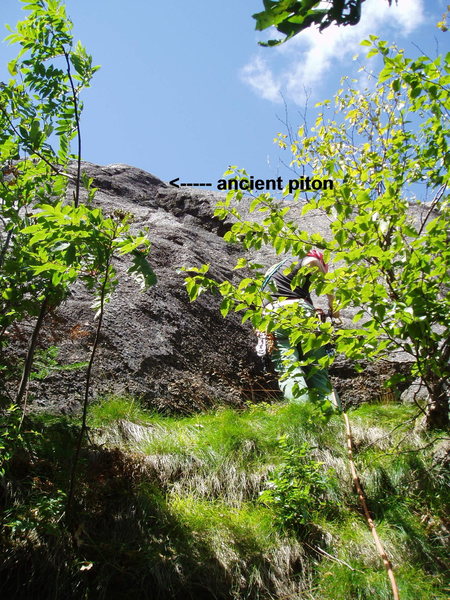 The Grassy Ledges at the start of Ground Control's P1 and "A Night Climb's" 2nd to last pitch.