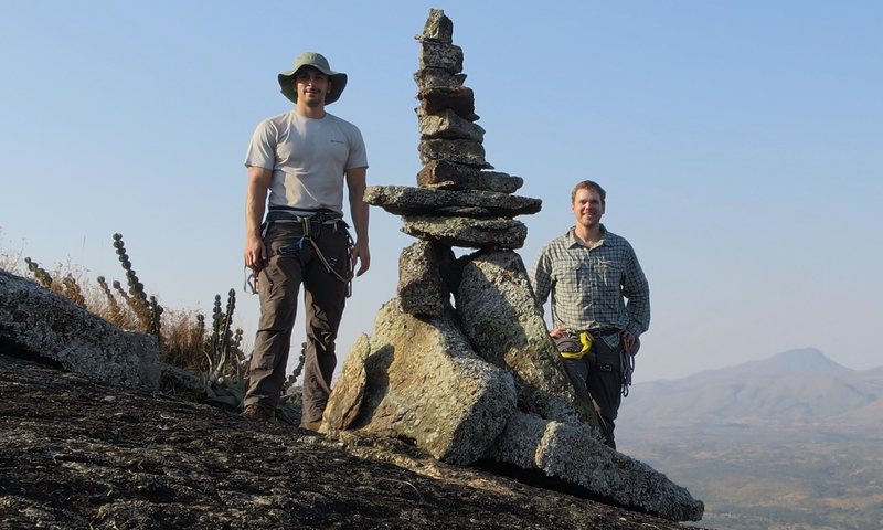 In honor of Rui's efforts establishing this route, Dan and I decided to build a mega cairn that is visible from the road and from fazenda rio iris. But just barely... It's a massive rock.