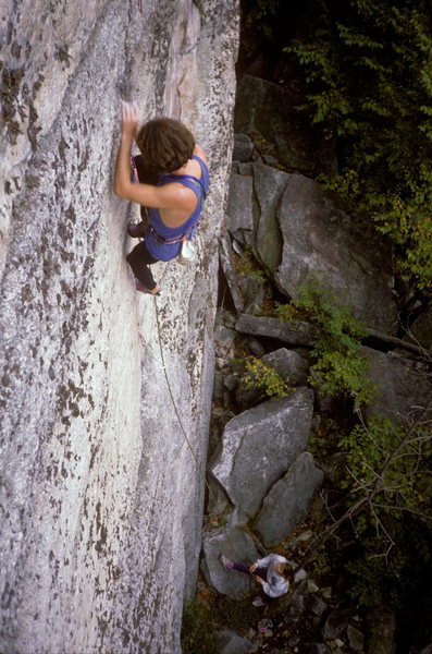 Resistance 5.10 / Lost City / Gunks / Climber: John Blumenthal