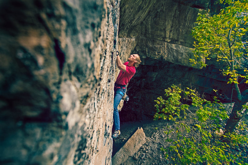 Jonny Running Laps on RFR warming up for the day.<br>
<br>
6D Ziess 85mm 1.4