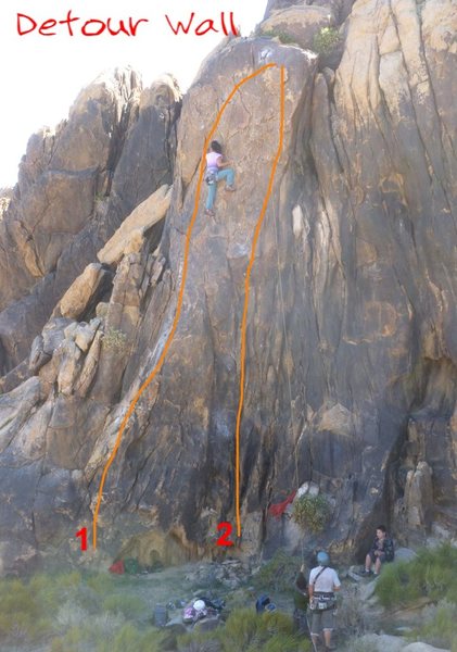 Detour wall right: Road Runner 5.7, Road Crew 10b.