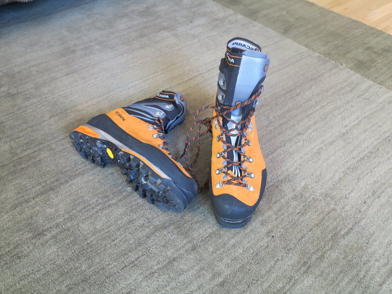 Scarpa Mont Blanc PRO size 45 used 2 mornings ice climbing like new condition Awesome climbing boot SOLD