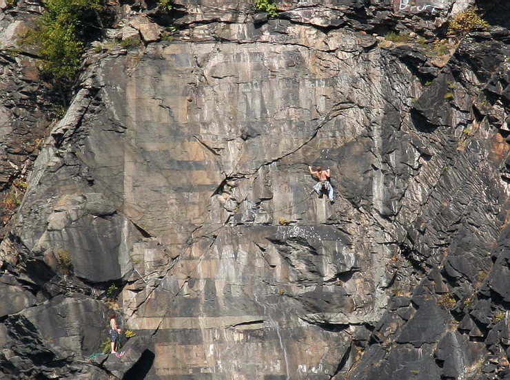 Not sure if the guy in this pic is off-route but he is definitely trying to climb the Sign Route based on his belayers position. This image came from http://m0.i.pbase.com/v3/17/18217/1/49162350.RockClimbingaH.F.jpg