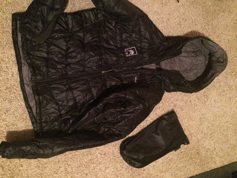 Mont Bell Thermawrap Pro "NOLS" Edition - Mens Medium Black w/stuff sack - Excellent Condition