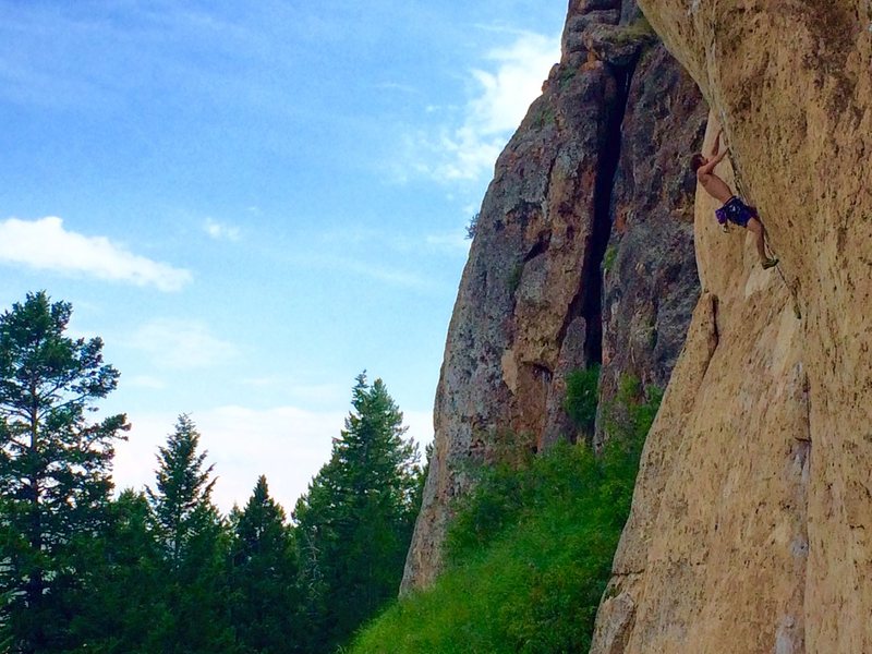 Zack Nadiak blasting through the perfect limestone pockets!