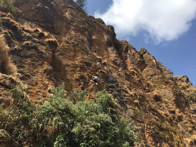 Nico leading, Kera belaying Almaz