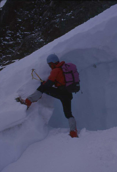 Negotiating the Bergschrund on Dana Couloir<br>
Photo by Bill McConachie