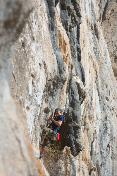 Montezuma's Tufa, Outrage Wall, 5.11b. Credit : Matt Roberts.