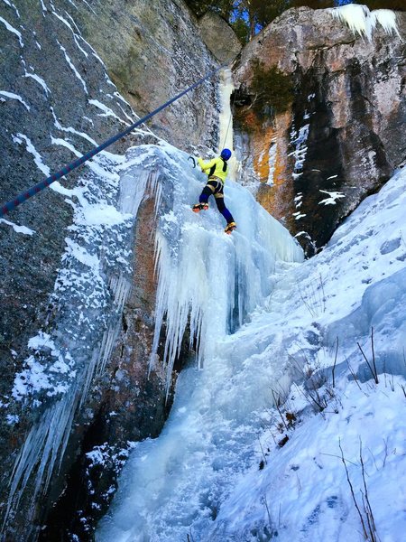 Toproping "Climb Between Egos and Wimps"