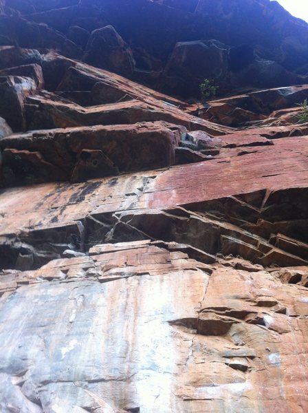The start is just out of sight on the lower LH of the picture. You can see the huge rest ledge. Line continues up and finishes slightly right.