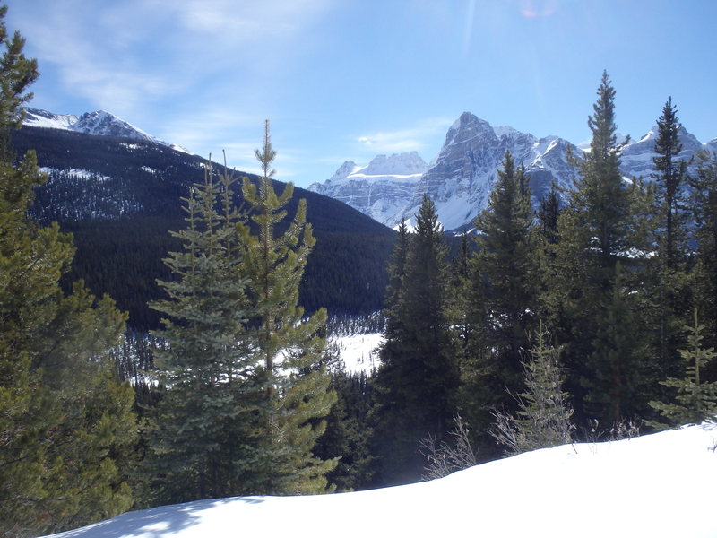 First view of entire route from Moraine Lake road.