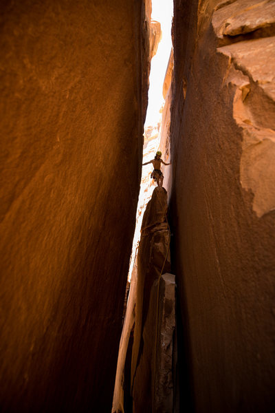 Wyatt Edwards about to start the Bombay Chimney on Haagenschlong.