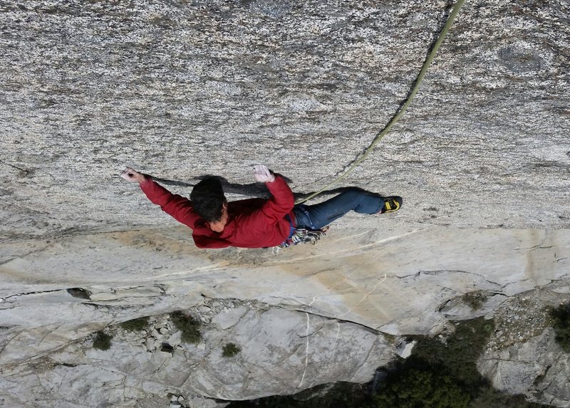Brian pulling on sweet crimps on the easier alternative to P5