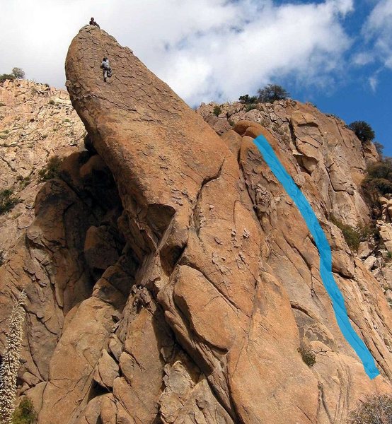 Blue line denotes approximate line of unknown trad route to right of Nightstalker.