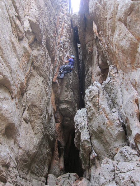 You can barely see the rope!