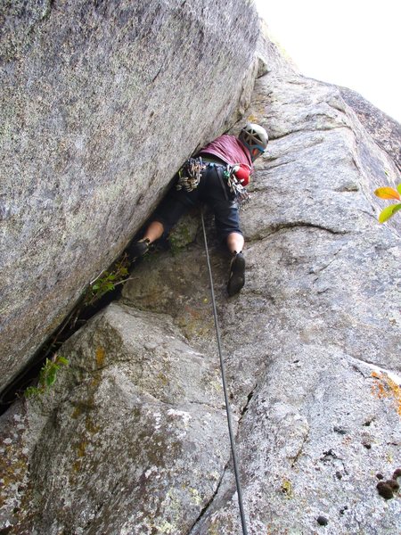 Jon Pobst leading starting up The Sting. Definitely feels harder than 10b (the guidebook's rating)!