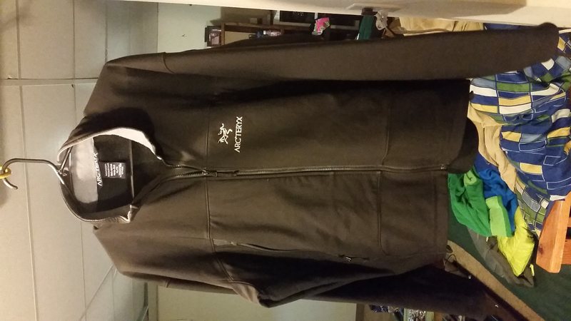 Arc'teryx mens softshell polartec insulated jacket. Mens XL. Stretchy and waterproof! <br>
$65