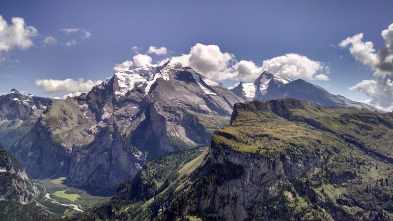 View of the Altels, Balmhorn and Rinderhorn from the Ueschenen.