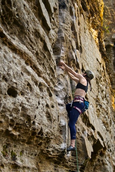 Diverse holds on good feet!