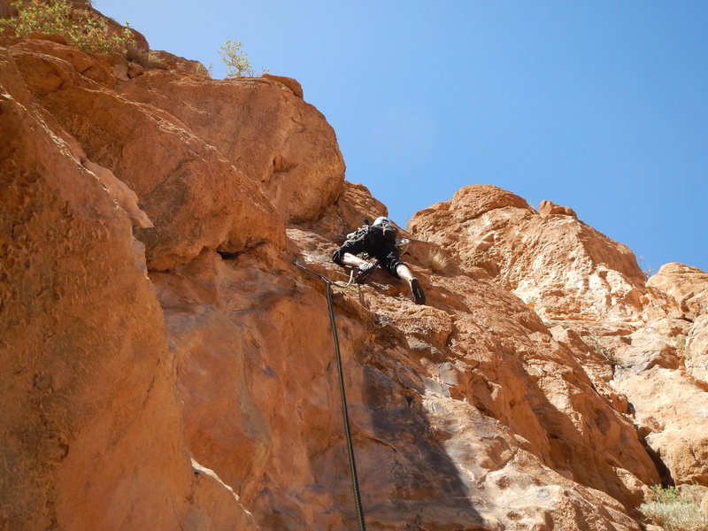 Climbing in Morocco Escalade au Maroc<br>
Guidebook climbing in Todra gorges <br>
Tifégha route<br>
Paroi du levant area