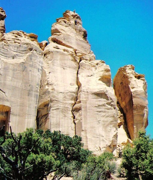 FA. "Hide Out Tower" Head of Sinbad North. San Rafael Swell(North)Paul Ross . Layne Potter 2006