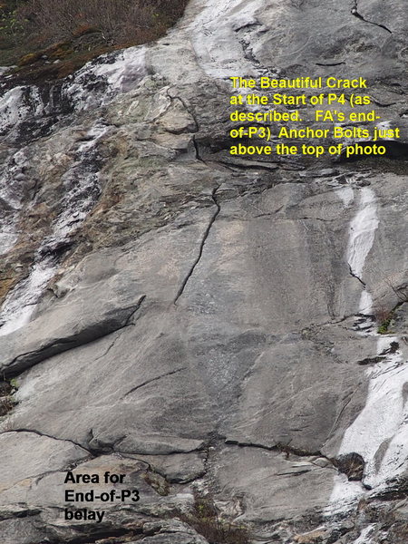 Super-Telephoto of "the Beautiful Crack" at the start of P4. "Don't leave home" without climbing it.