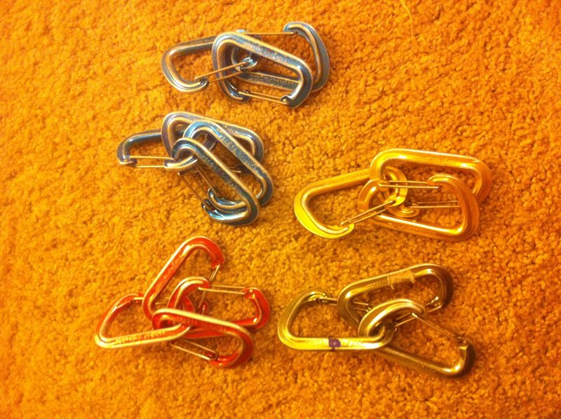 Neutrino carabiners $2 each - 3 green, 3 yellow, 7 blue and 4 red<br>
ALL SOLD