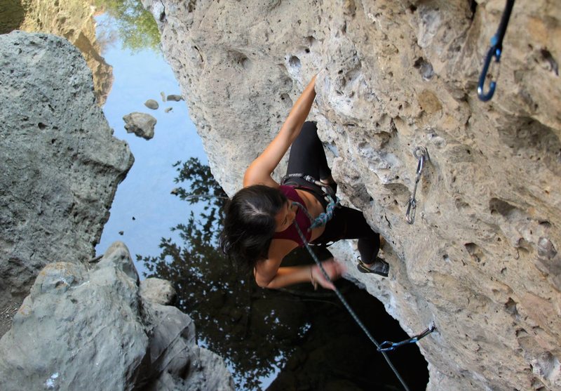 kim eating some rope