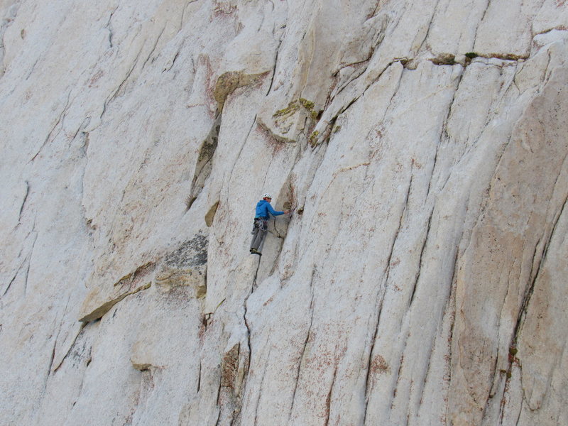 Aaron leading through P1 on the FA (photo Anna Kozłowska)