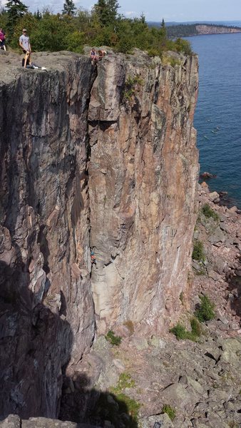 Sydney on Superior Crack!