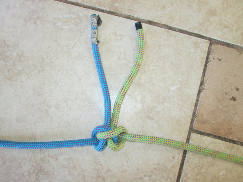 Alpine butterfly bend to join 2 ropes