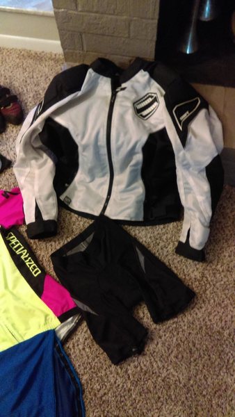 Moto Jacket, Specialized shorts, Specialized jersey All size (L)