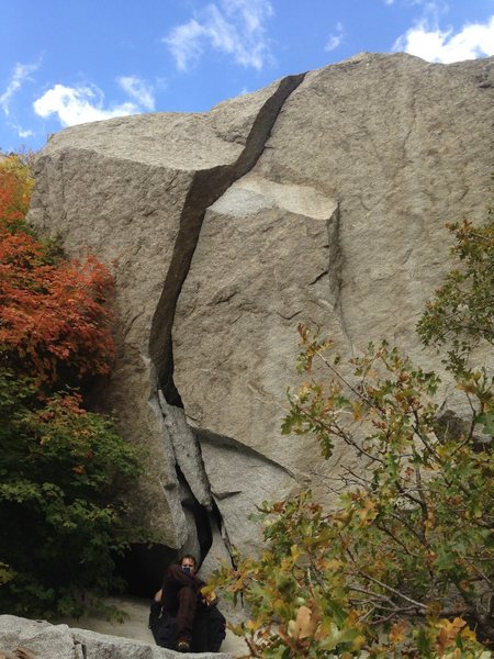 Arrowhead Crack from the Ground