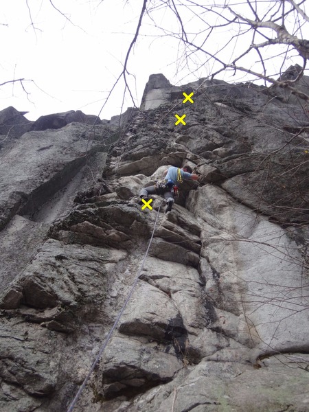 Chuck Drew leading "Plumbago," 5.10a on a wet day.