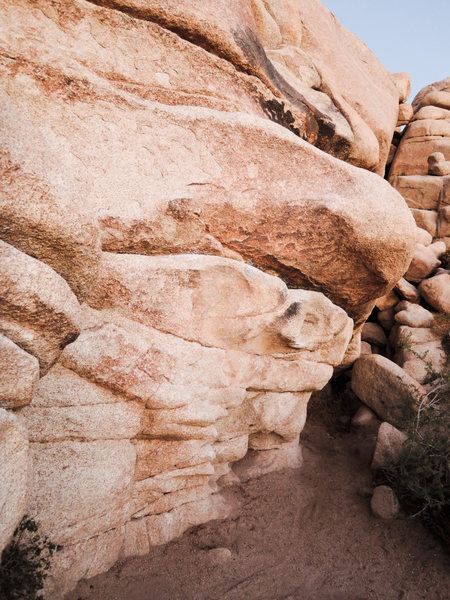 "Rambler" is a fun traverse just around the corner from "Gunsmoke." Some fun problems in the local area (you can pickup your mat instead of loading it up, don't drag though!)