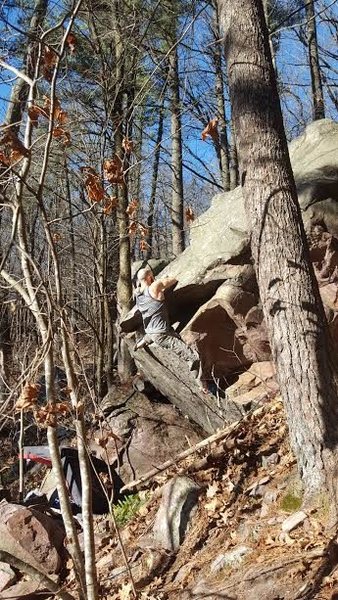 Left drop knee. Felt strange but it worked. Topout same for both left and right arete variations