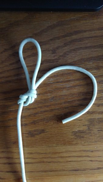 8 w. Yosemite finish after tightening by snugging the tail before the rest of the knot. Notice how the tail has moved under the tie in loop (I didn't force it under there).