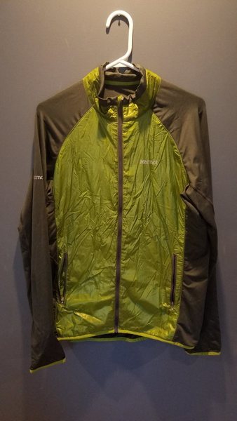 Marmot Mens Frequency Hybrid jacket Large 40$<br>
Barely used no visible wear