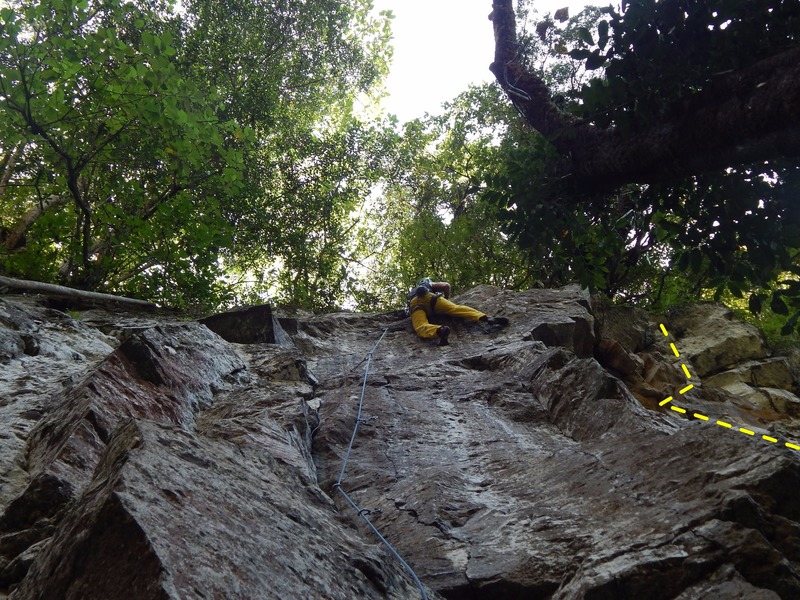 Climber is on the "Avispon Negro"